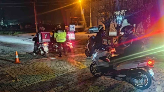 Jandarma ekipleri 24 aranan şahsı yakaladı