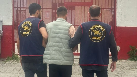Jandarma ekipleri 4 ayda aranan bin 689 kişiyi yakaladı
