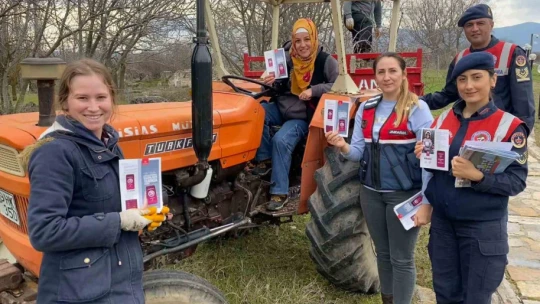 Jandarma ekipleri antik kent ziyaretçilerini bilgilendirdi
