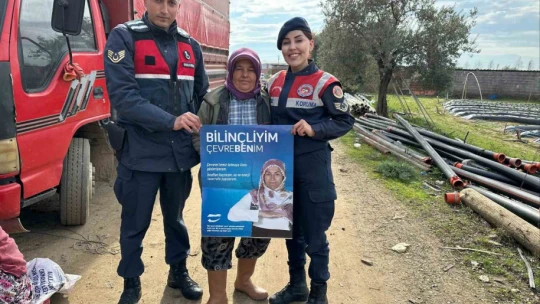 Jandarma ekipleri kadınları geri dönüşüm konusunda bilgilendirdi