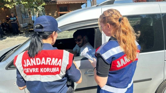 Jandarma ekipleri vatandaşları bilgilendirdi