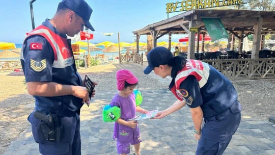 Jandarma ekipleri vatandaşları bilgilendirdi