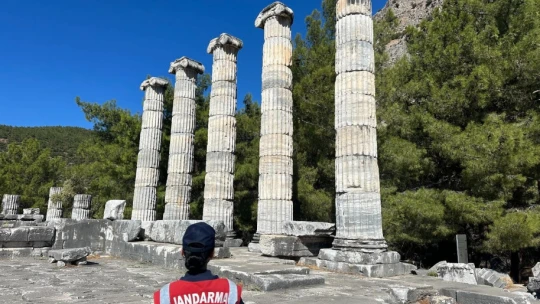 Jandarma ekipleri vatandaşları bilgilendirdi