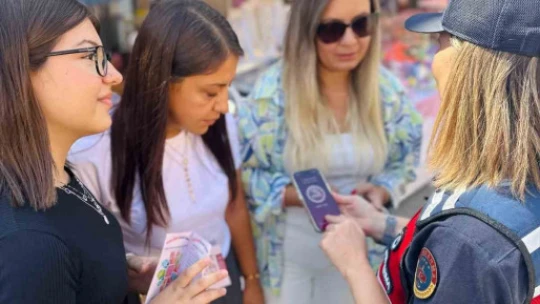 Jandarma festivalde 'KADES' uygulamasını tanıttı