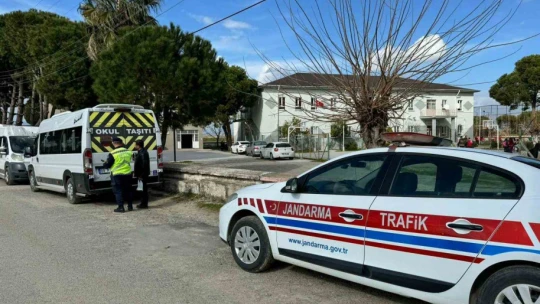Jandarma hem denetledi, hem bilgilendirdi