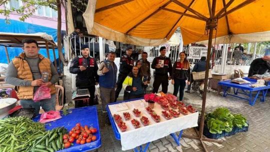 Jandarma kadınları KADES hakkında bilgilendirildi