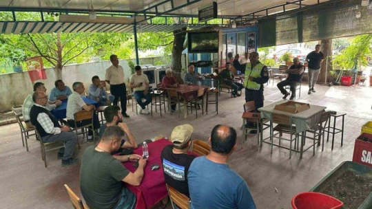 Jandarma kask kullanımının önemine dikkat çekti