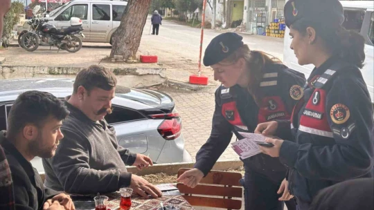 Jandarma Kuyucak'ta vatandaşları bilgilendirdi