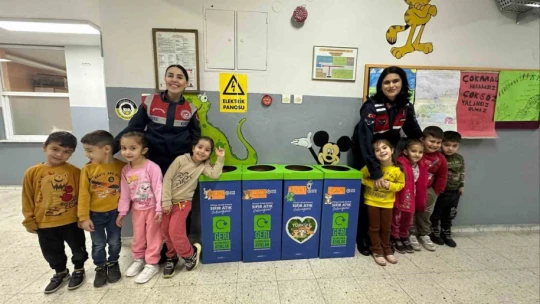 Jandarma öğrencilere doğa sevgisini anlattı