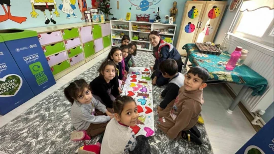 Jandarma öğrencilere doğa sevgisini anlattı