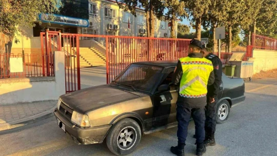 Jandarma okul servislerini denetledi