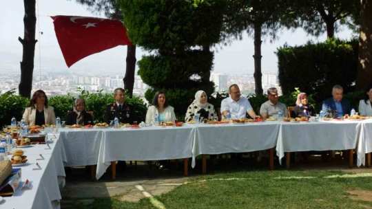 Jandarma, şehit aileleri ve gazilerle anlamlı etkinlikte buluştu