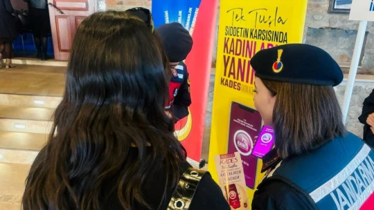Jandarma Sultanhisarlı kadınları bilgilendirdi