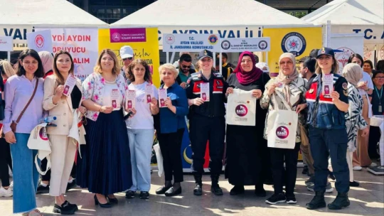 Jandarma vatandaşları bilgilendiriyor