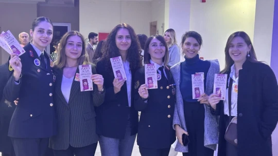 Jandarma vatandaşları KADES uygulaması hakkında bilgilendirdi