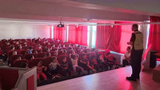 Jandarmadan 528 öğrenciye trafik bilgilendirmesi