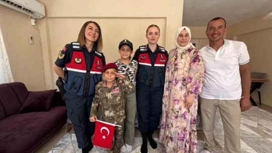 Jandarmadan anlamlı ziyaret