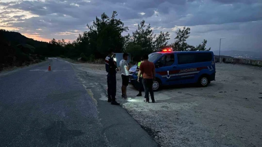 Jandarmanın orman devriyesi sürüyor