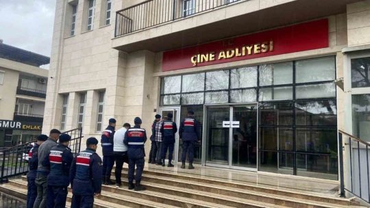 Jandarmanın titiz çalışması sonuç verdi, hayvan hırsızları yakalandı