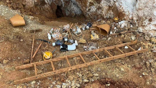 Kaçak kazı yapan 10 şüpheli jandarmaya takıldı