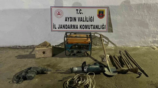 Kaçak kazı yaparken suçüstü yakalandılar