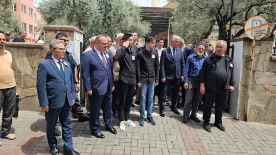 Kalp krizi geçirerek hayatını kaybeden polis memuru son yolculuğuna uğurlandı