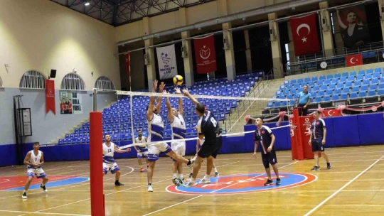 Kamu Spor Oyunları Voleybol Müsabakaları sona erdi