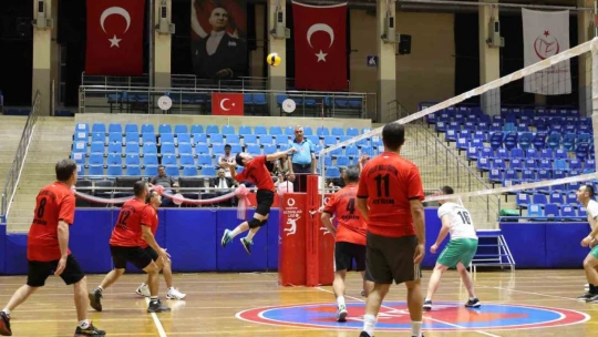 Kamu Spor Oyunları Voleybol Müsabakaları sona erdi