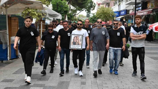 Kansere yenik düşen şarkıcı Şimal, Kuşadası'nda son yolculuğuna uğurlandı