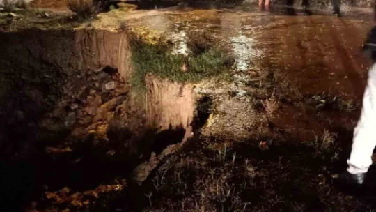 Karacasu Belediyesi taşkın bölgesinde tedbirleri aldı