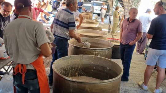 Karacasu'da geleneksel 'Galleaşı Dedesi Hayırı' yapıldı