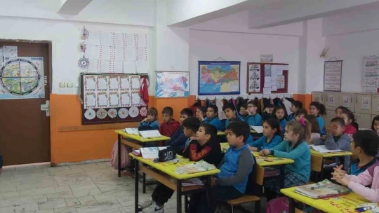Karacasu'da öğrencilere gıda okuryazarlığı eğitimleri verildi