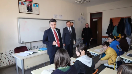Karacasu'da öğrencilere kitap okuma alışkanlığı kazandırılıyor