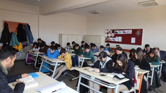 Karacasu'da öğrencilere kitap okuma alışkanlığı kazandırılıyor