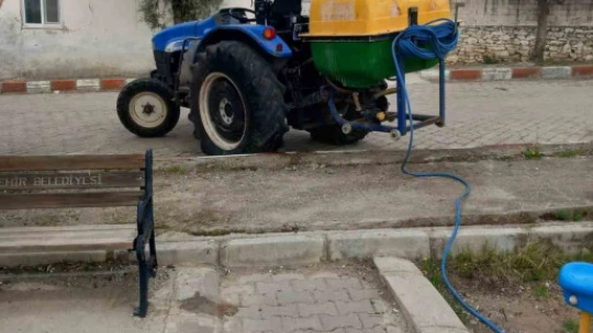 Karacasu'da yabani ot mücadelesi başladı