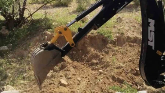 Karacasu'da yağmur suyu tahliye hattı güçleniyor
