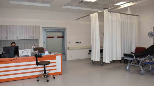 Karacasu İlçe Devlet Hastanesi hizmete başladı