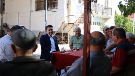 Karacasu Kaymakamı Gündoğdu, Ataeymir Mahallesi'nde vatandaşlarla buluştu