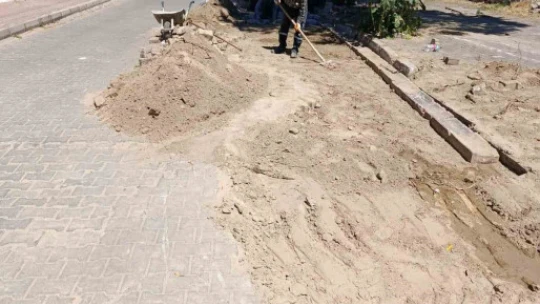 Karacasu'nun yolları yenileniyor