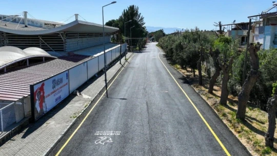 Karaova Mahallesi'nde yollar konforlu ve güvenli hale yenileniyor