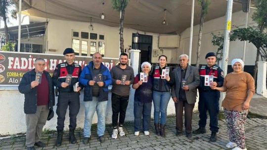 Kardeşköy'de jandarma vatandaşları bilgilendirdi