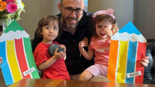 Karnesini alan Başkan Zencirci'ye koştu