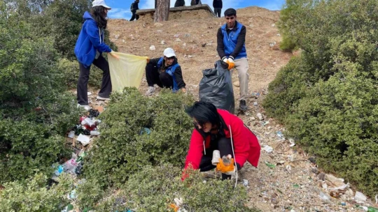 Kavşit Yaylası'nda ormanlar çöpten arındırıldı