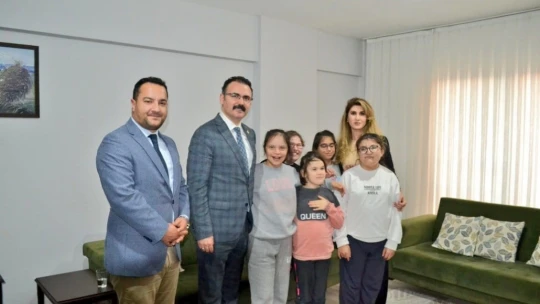 Kaymakam Ateş, Kız Umut Evi'nde özel çocuklarla bir araya geldi