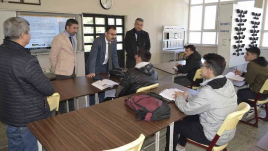 Kaymakam Ateş meslek lisesi öğrenci ve öğretmenleri ile buluştu