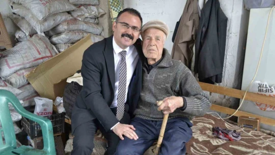 Kaymakam Ateş, vatandaşların evlerine misafir oldu