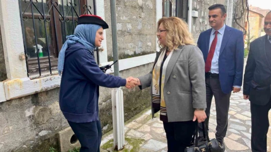 Kaymakam Doğru trene bindi, demir yollarını inceledi