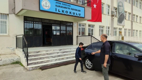 Kaymakam Gündoğdu koltuğunu Karabacaklı'ya devretti
