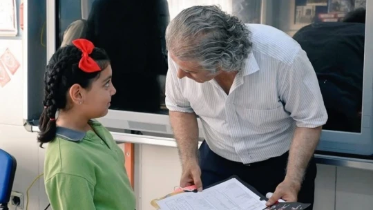 Kaymakam Keklik öğrencilerin karne sevincine ortak oldu