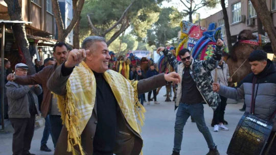 Kaymakam Özefe ve Başkan Erol'dan Buharkent Deve Güreşleri'ne davet